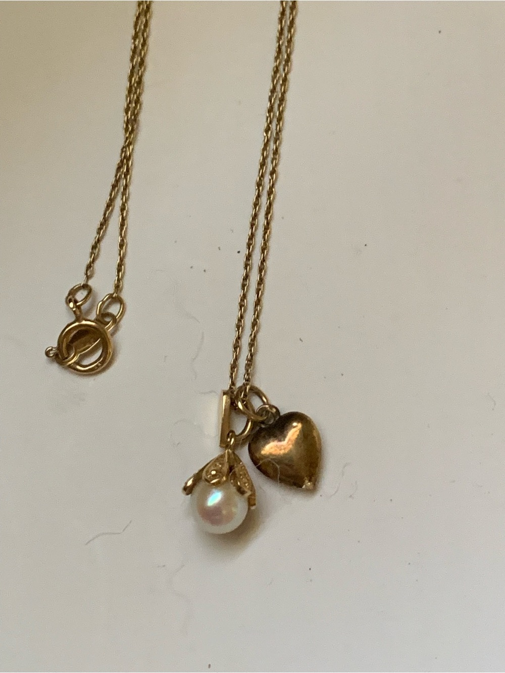 14kt Gold Heart and Pearl Pendant Necklace. Super cute